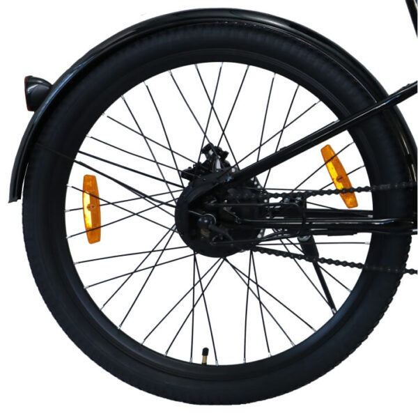 back wheel of black coloured nexzu electric bicycle Rompus+ model